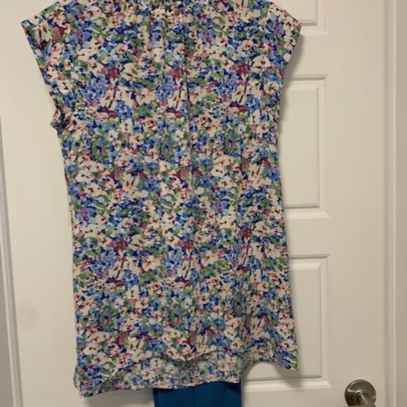 Flowing blouse - Picture 3 of 7